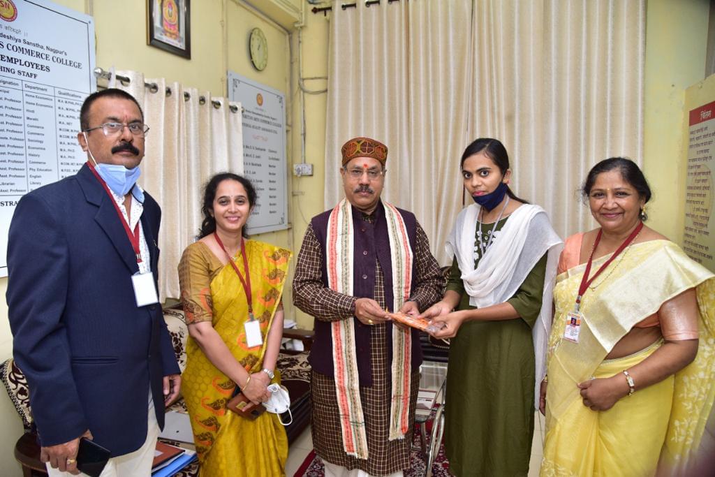 Shri Niketan Arts Commerce College Festivals photo 10