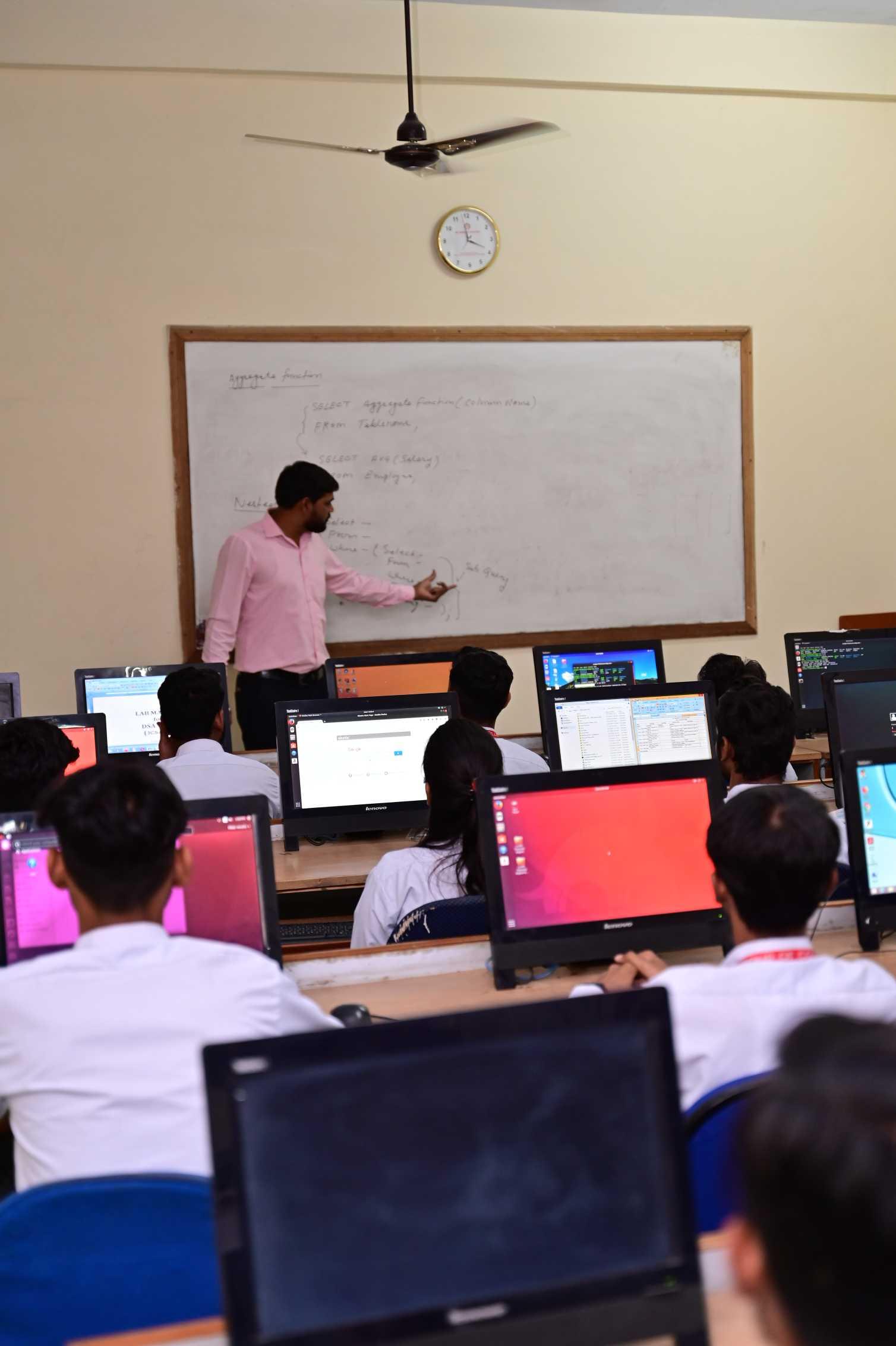 JEC Kukas Campus photo 6