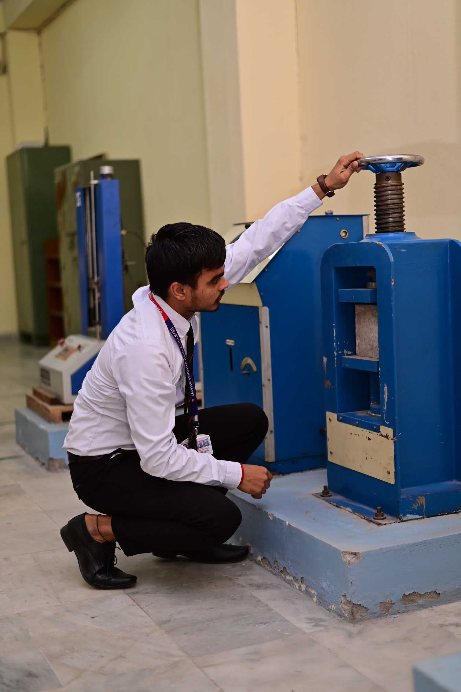 JEC Kukas Campus photo 24