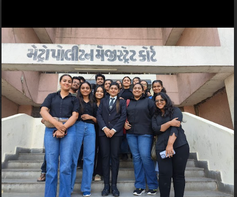 L J Institute of Media and Communications Ahmedabad Court visit 7 photo 1
