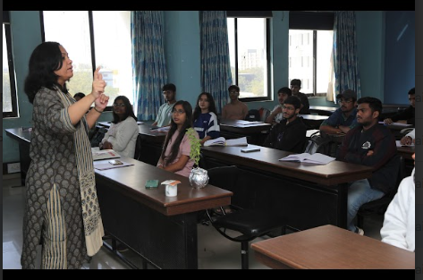 L J Institute of Media and Communications Ahmedabad DIC workshop photo 4