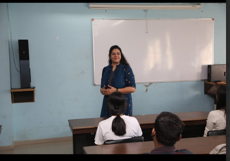 L J Institute of Media and Communications Ahmedabad DIC workshop photo 9