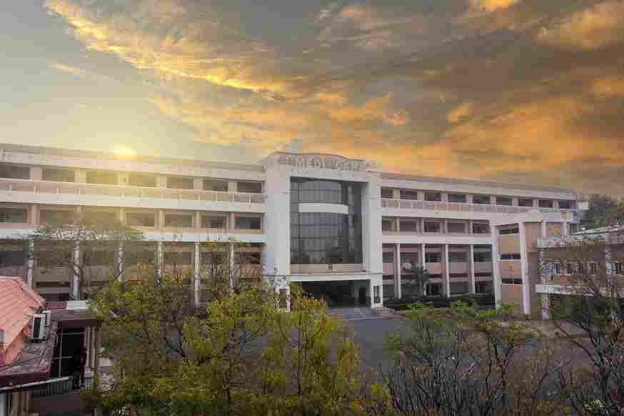 Medi-Caps University Indore College Images photo 6