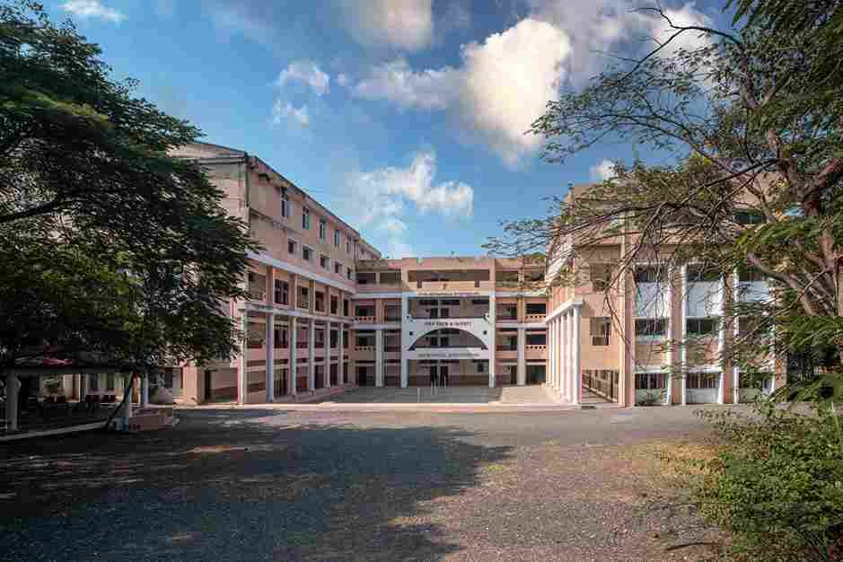 Medi-Caps University Indore College Images photo 5