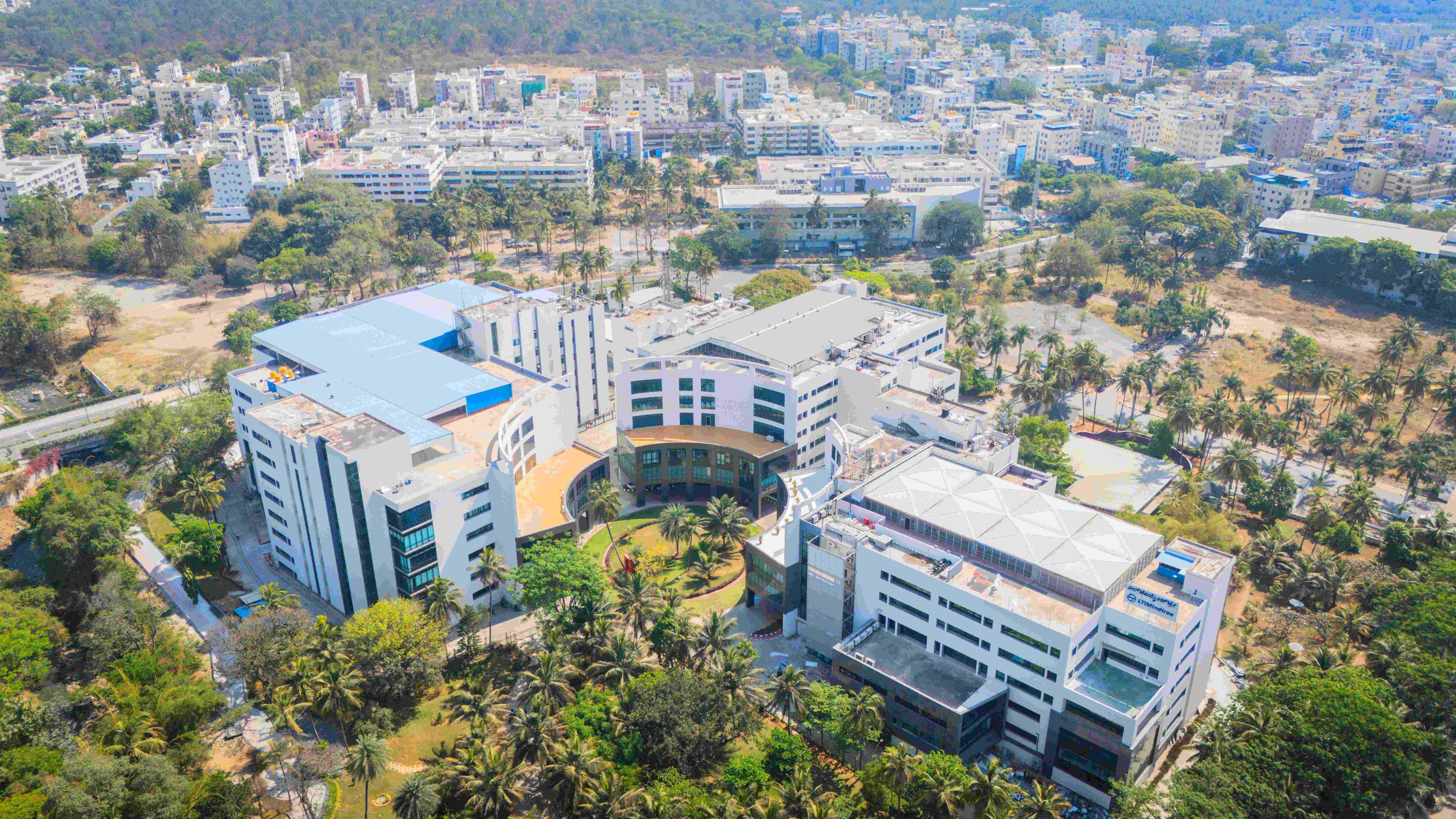 S-VYASA University University Academic Building photo 25