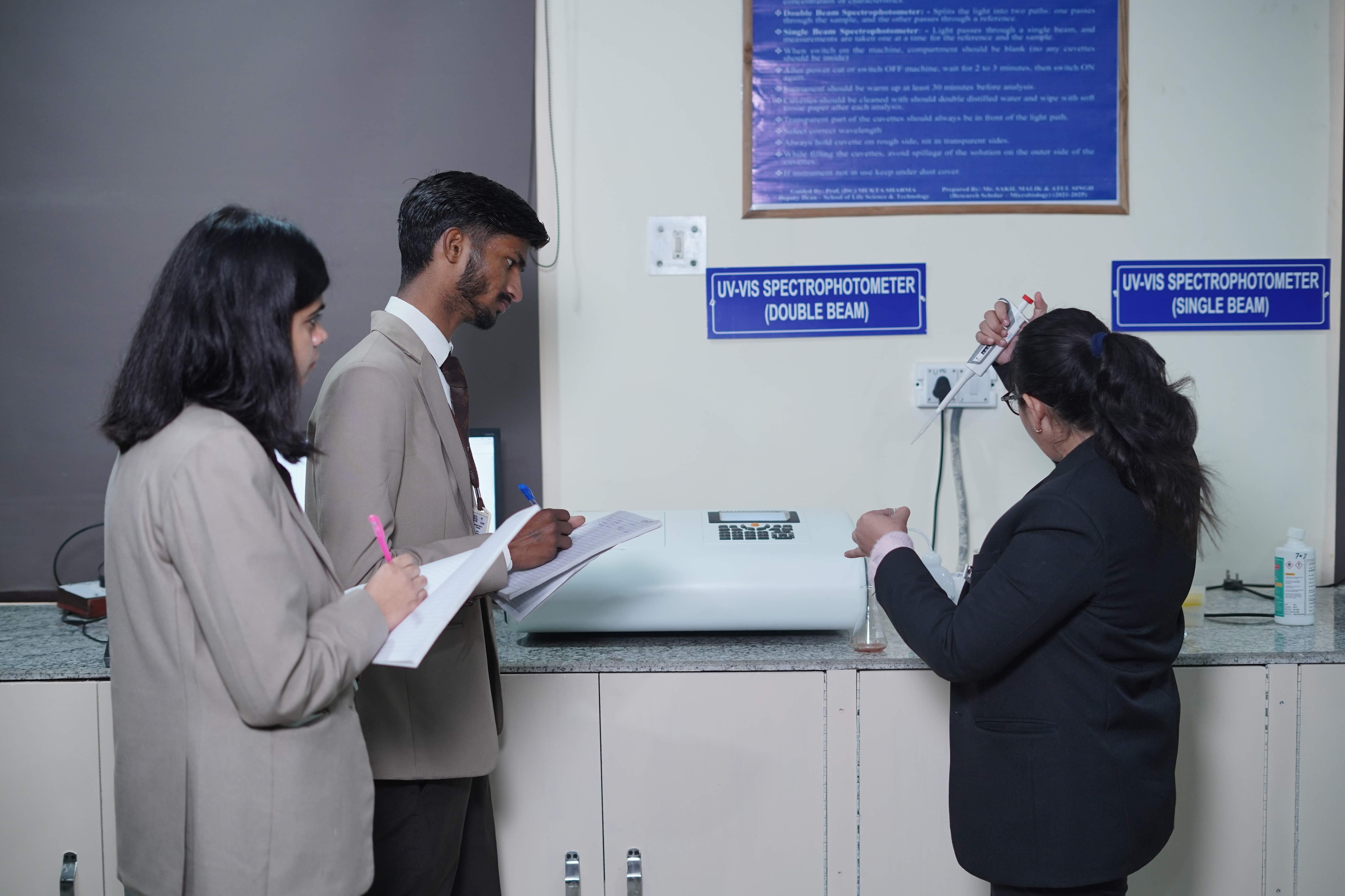 IIMT University Meerut Labs photo 3