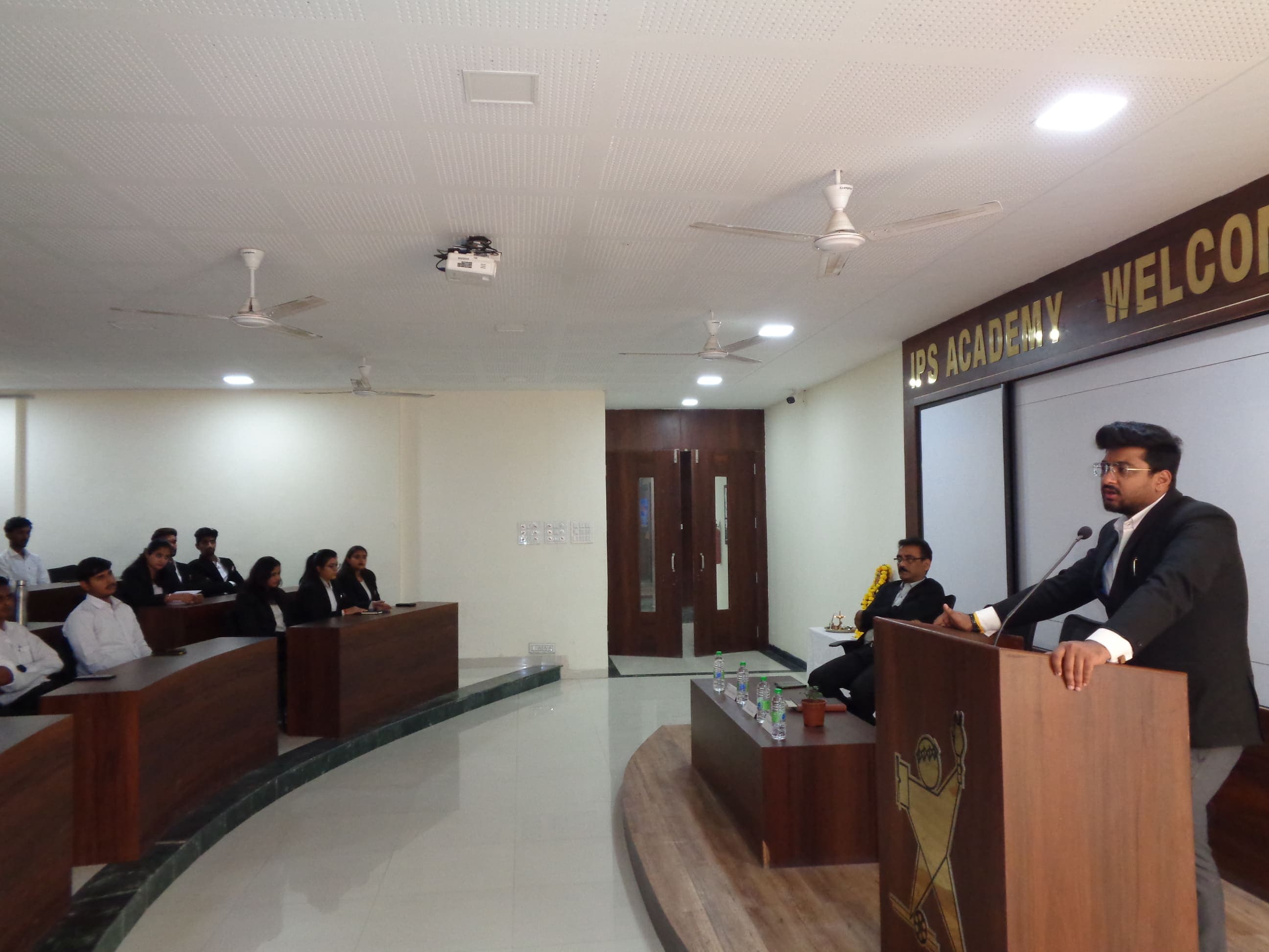 IPS Academy Sanwer College Images photo 4