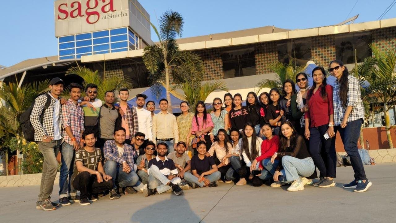 IPS Academy Sanwer College Images photo 8