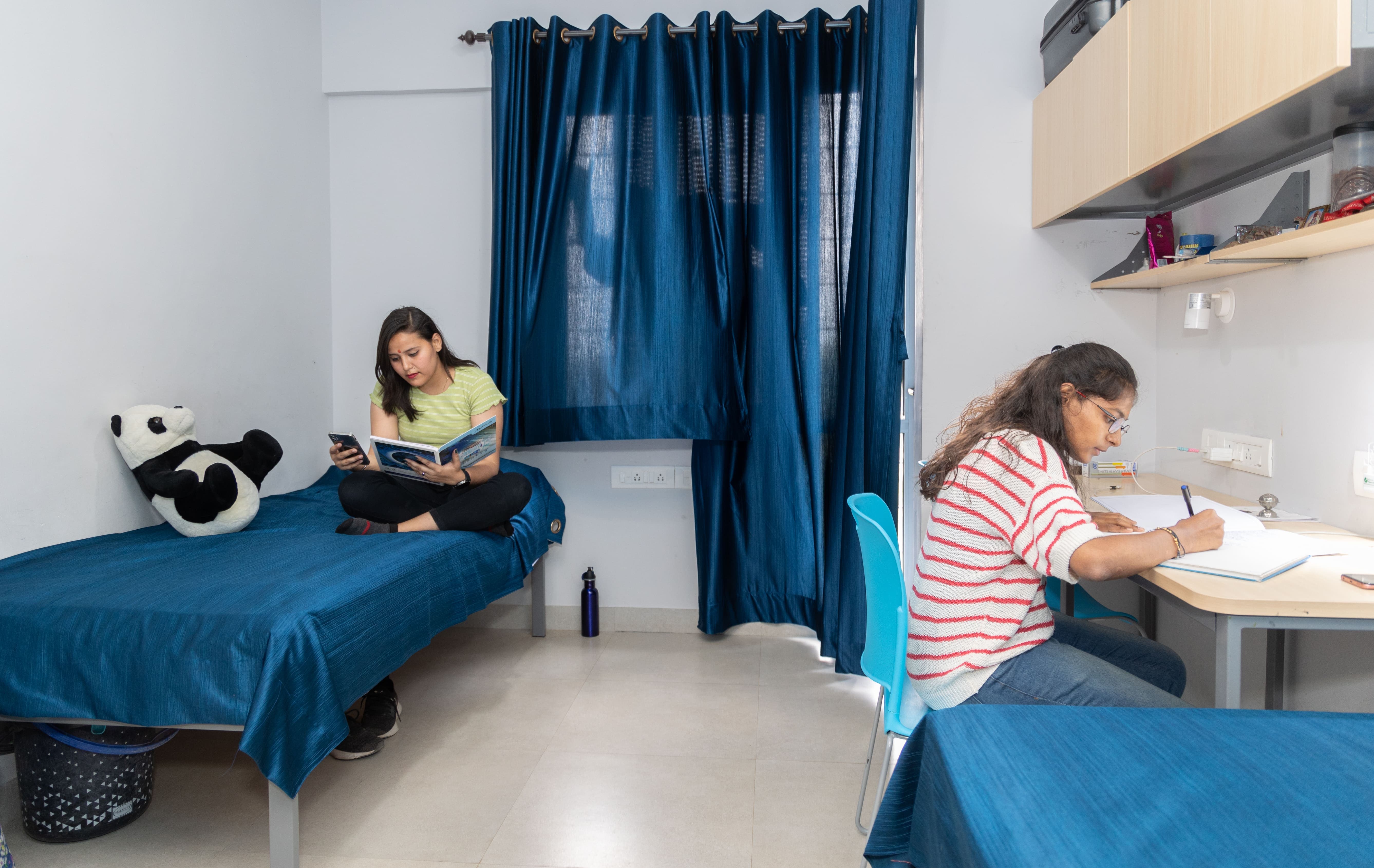 Presidency University, Bangalore Powered by Emversity College Images photo 9