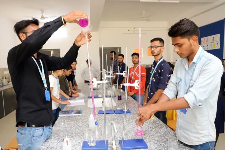 SAGE University Bhopal University Pictures photo 8