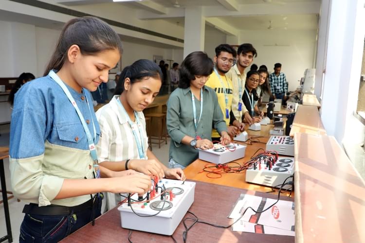 SAGE University Bhopal University Pictures photo 27