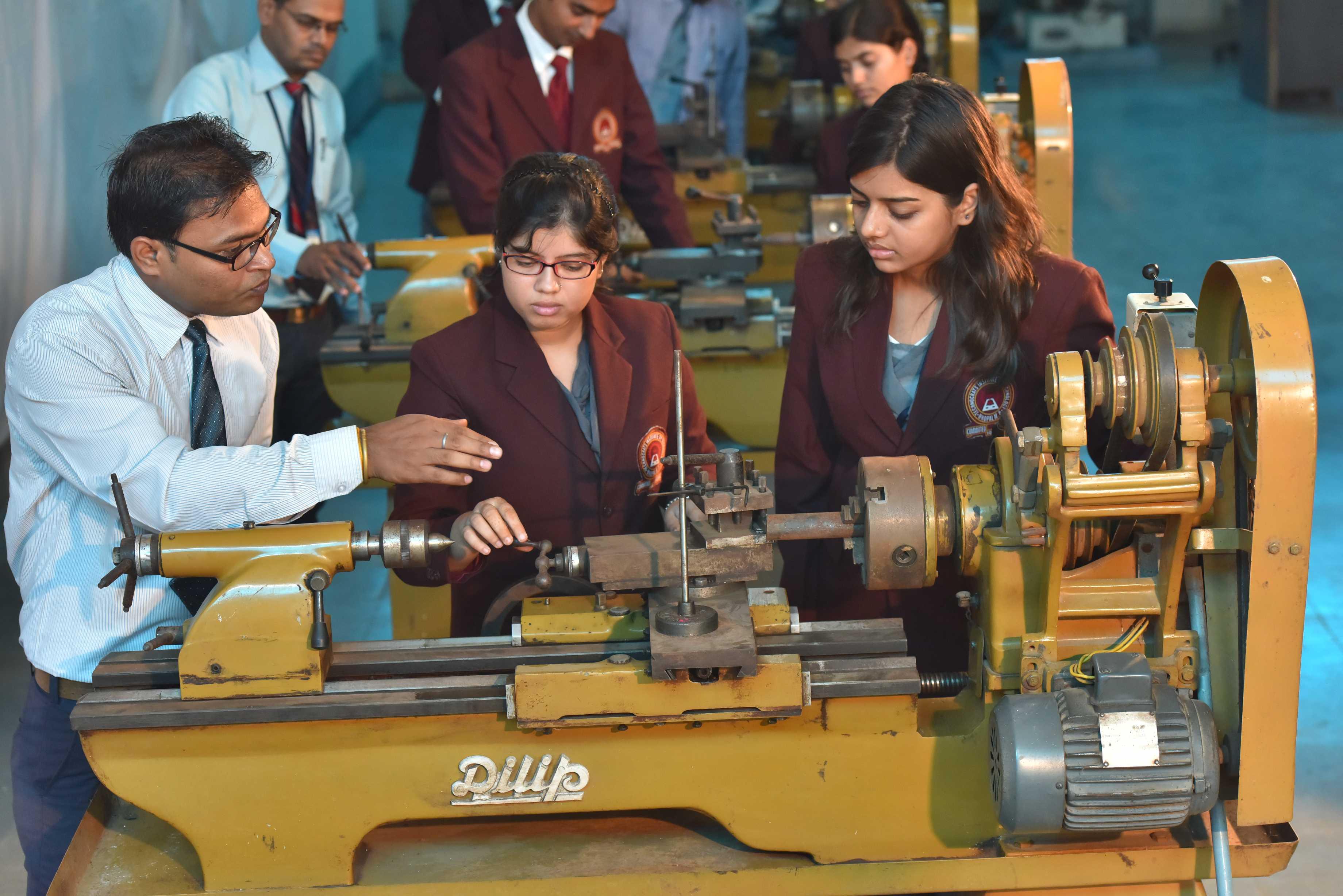 Technocrats Institute of Technology (Excellence) Laboratories and Equipment photo 16