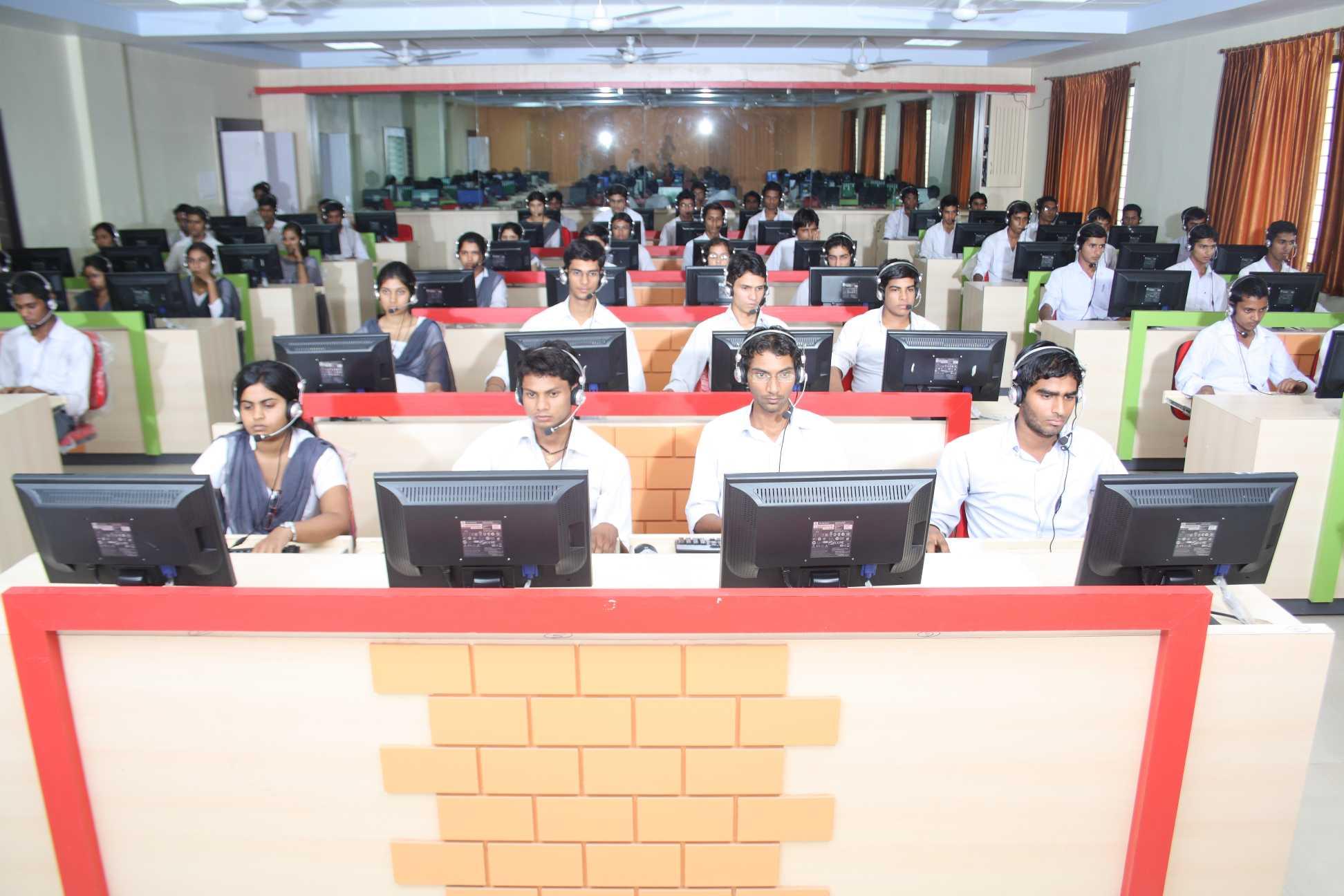 Technocrats Institute of Technology (Excellence) Computer Lab photo 21