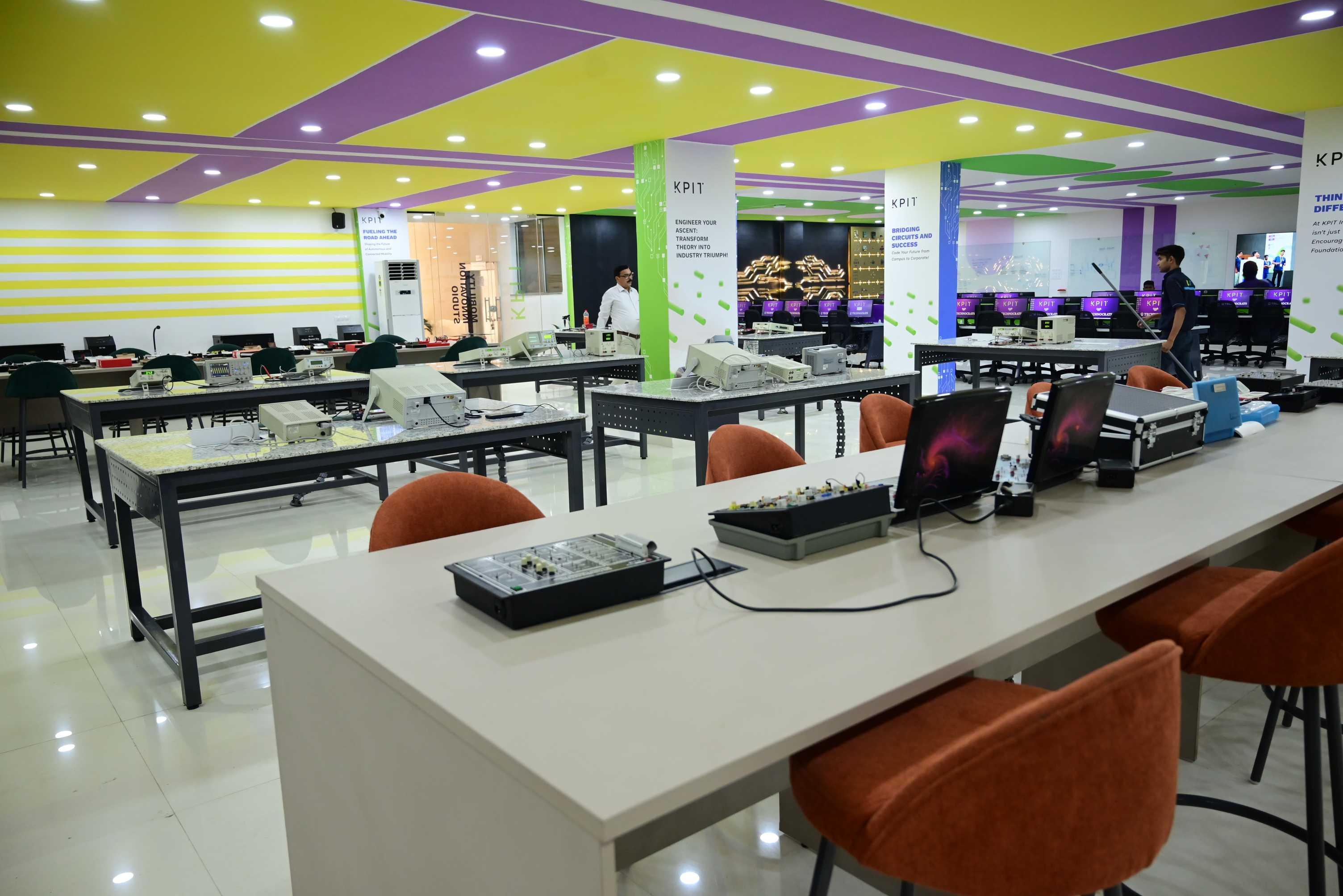 Technocrats Institute of Technology (Excellence) KPIT Mobility Lab photo 1