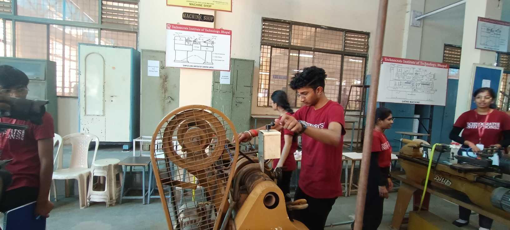 Technocrats Institute of Technology (Excellence) Labs photo 25