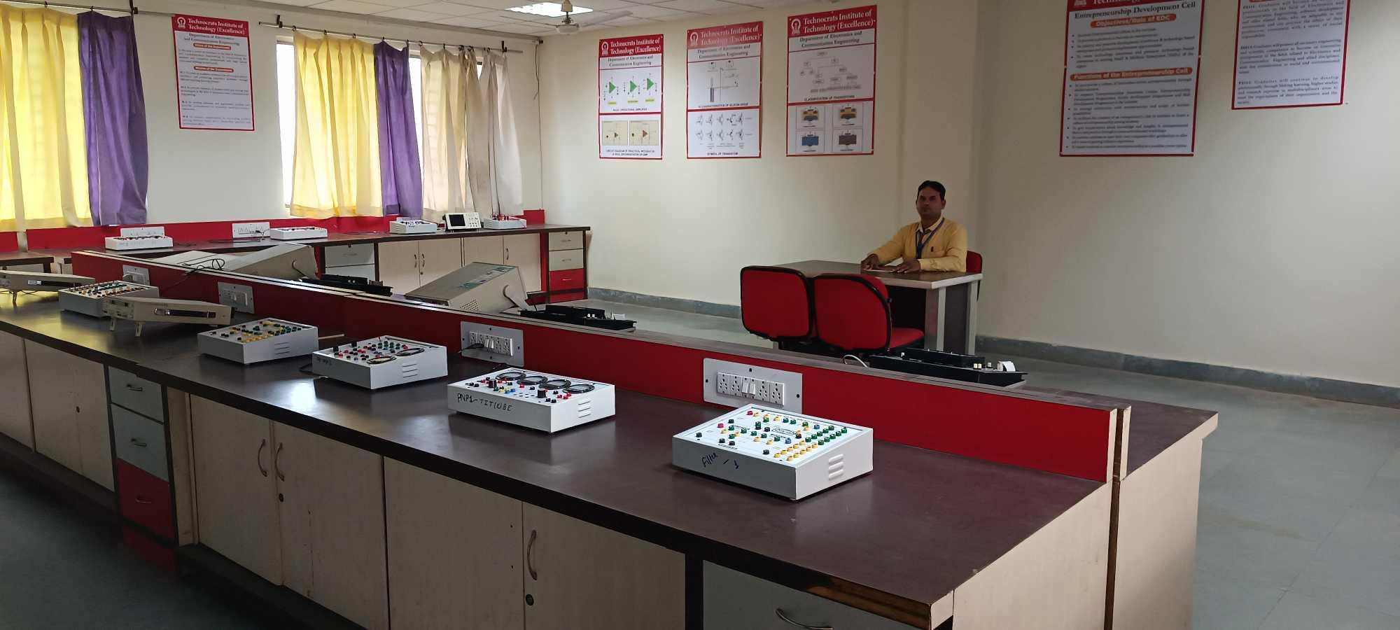 Technocrats Institute of Technology (Excellence) Labs photo 38