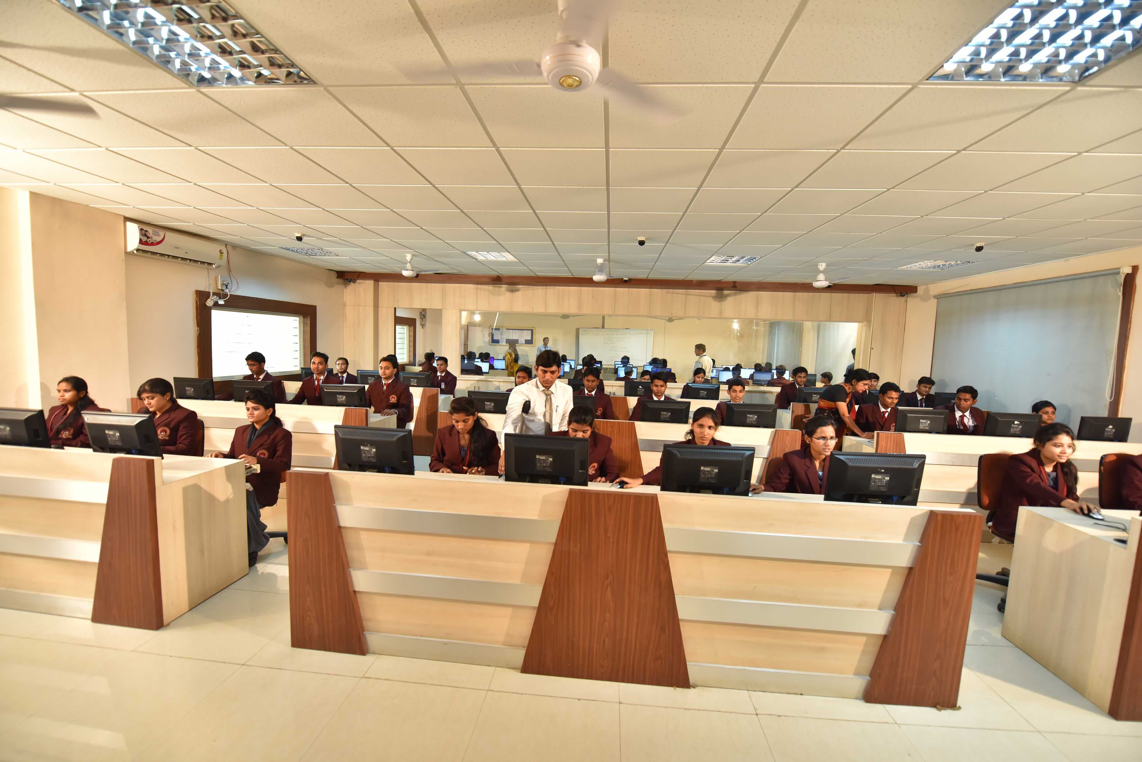 Technocrats Institute of Technology Bhopal Laboratories and Equipment photo 7