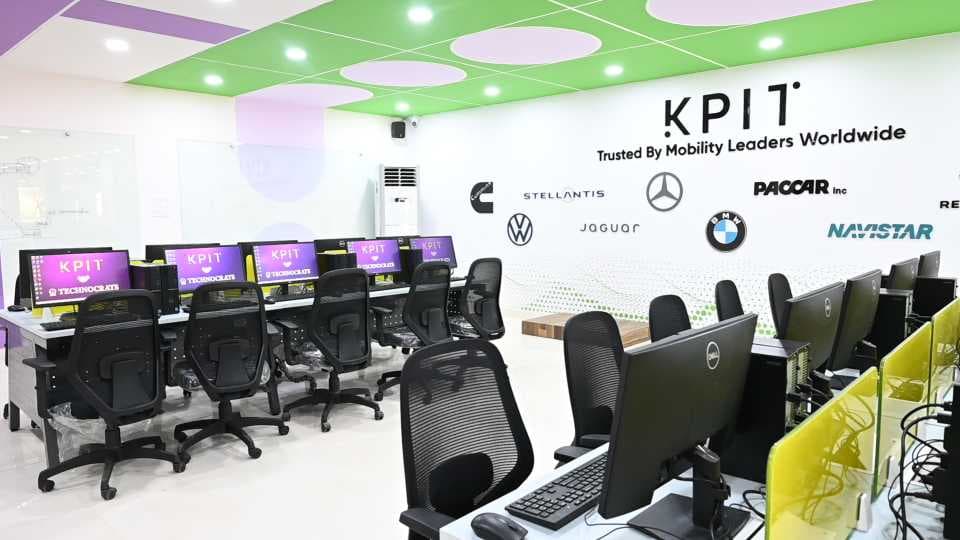 Technocrats Institute of Technology Bhopal KPIT Mobility Lab photo 33