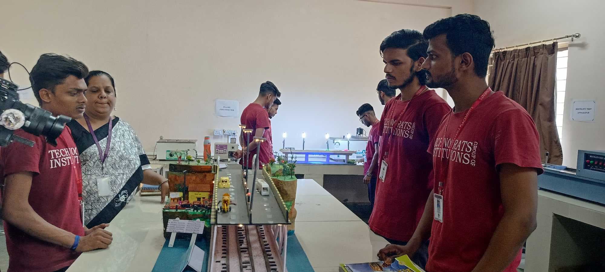 Technocrats Institute of Technology Bhopal Labs photo 15