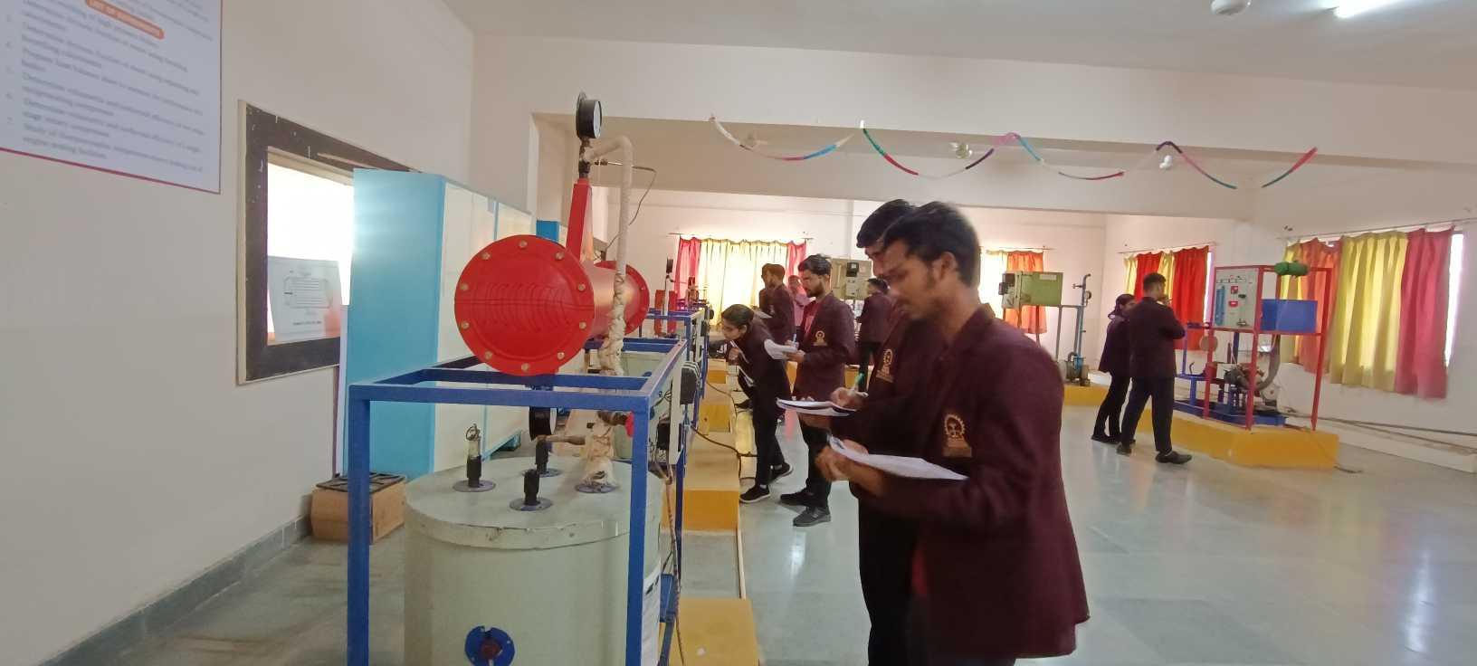 Technocrats Institute of Technology Bhopal Labs photo 27