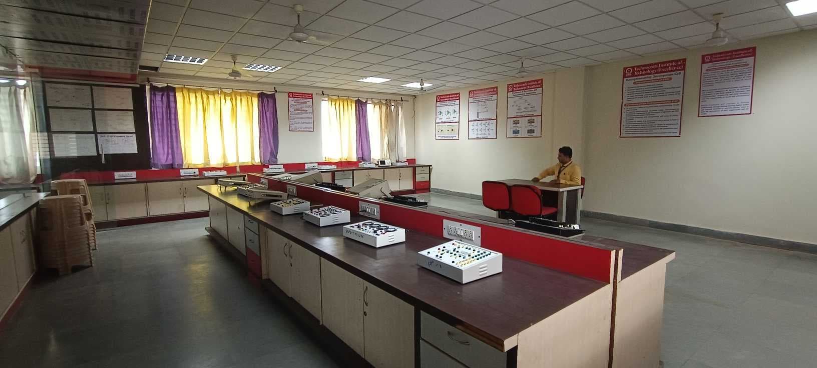Technocrats Institute of Technology Bhopal Labs photo 37