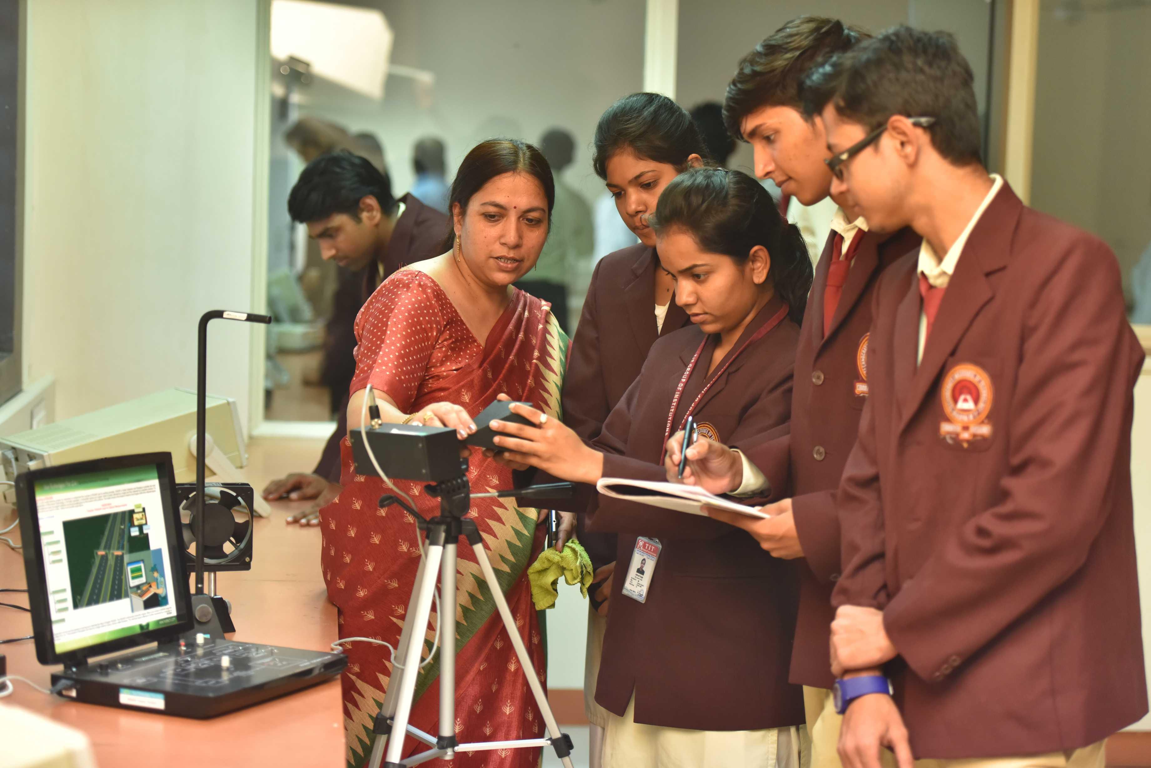 Technocrats Institute of Technology MBA Bhopal Laboratories and Equipments photo 12