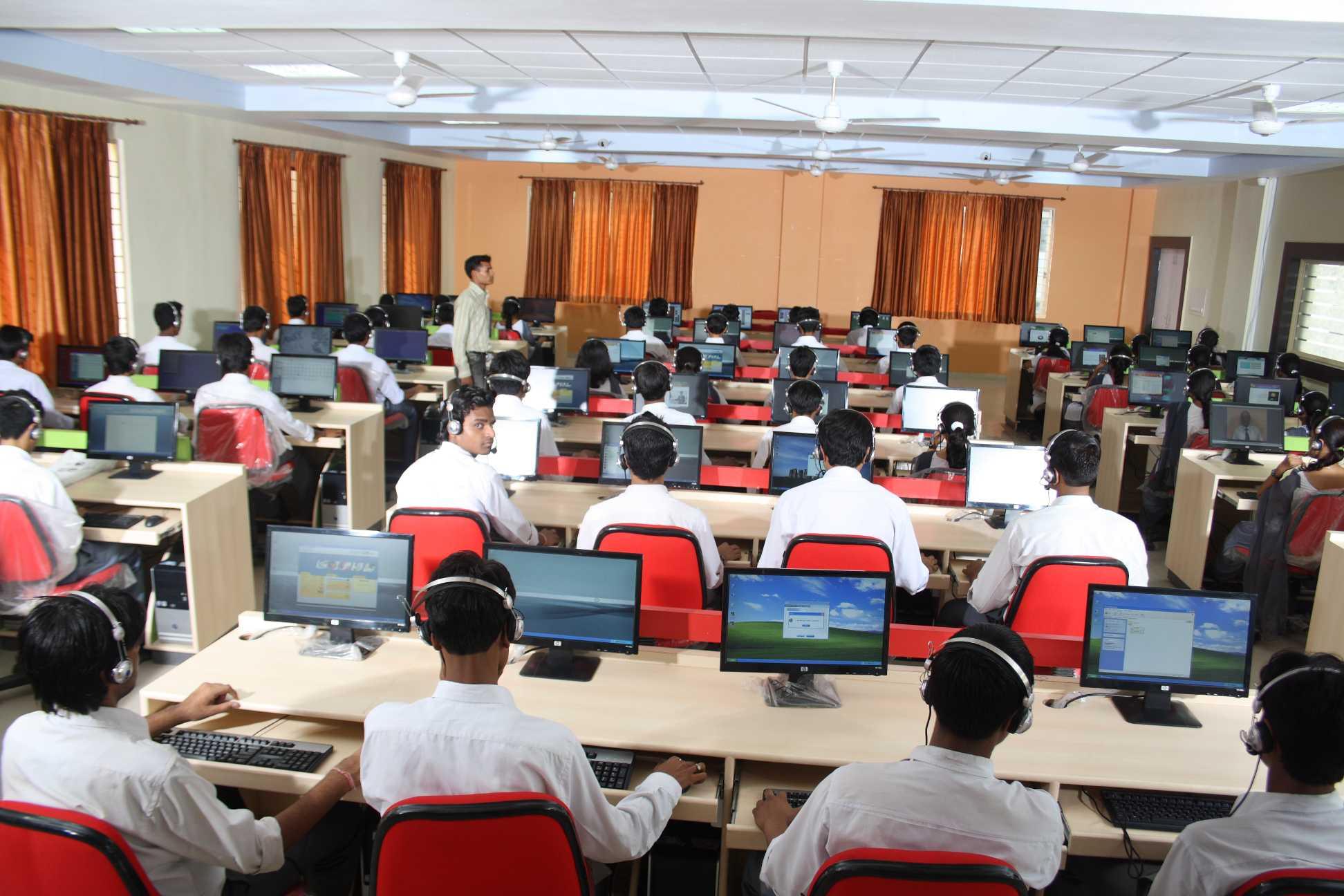Technocrats Institute of Technology MBA Bhopal Computer Lab photo 12