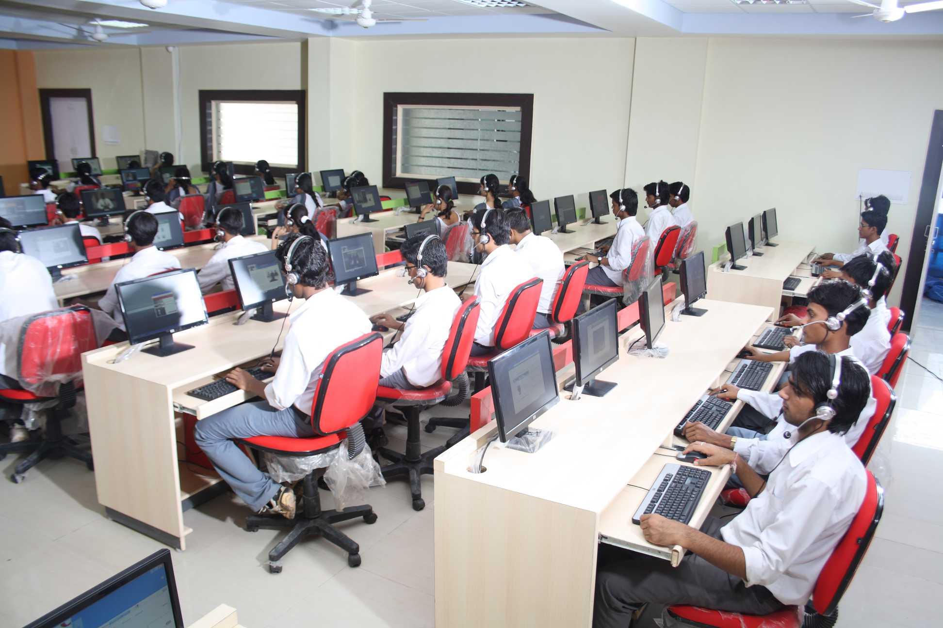 Technocrats Institute of Technology MBA Bhopal Computer Lab photo 16