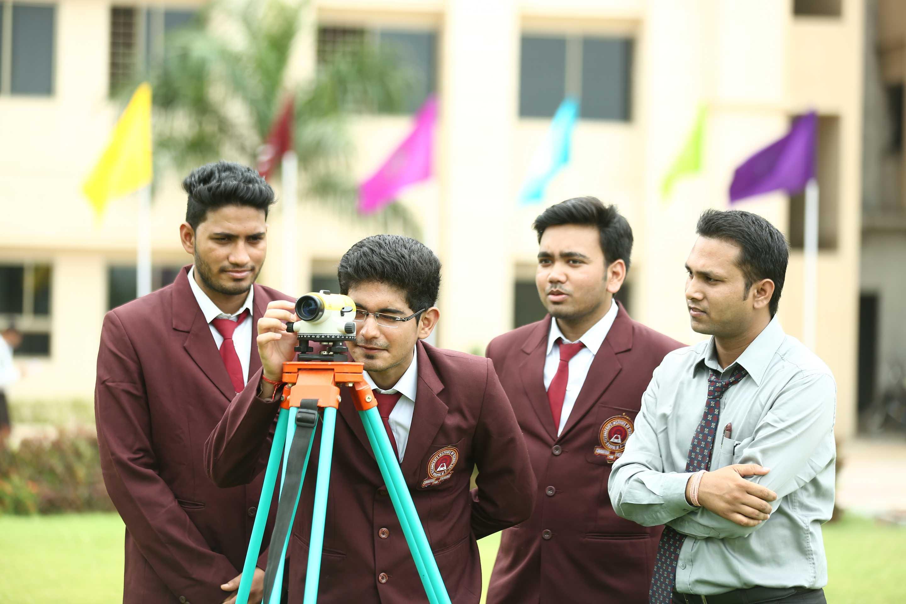 Technocrats Institute of Technology and Science Bhopal Laboratories and Equipment photo 5