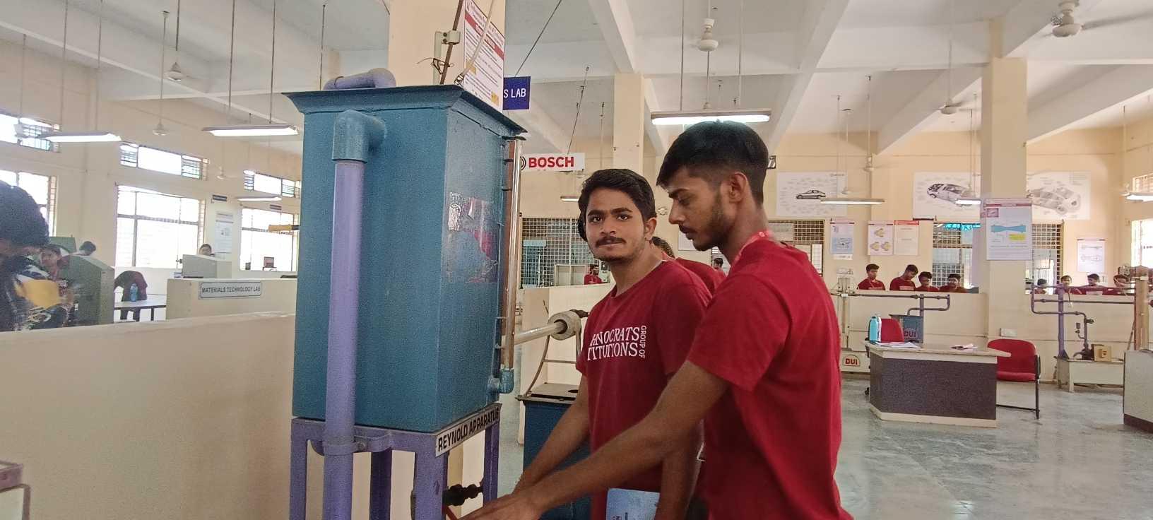 Technocrats Institute of Technology and Science Bhopal Labs photo 19