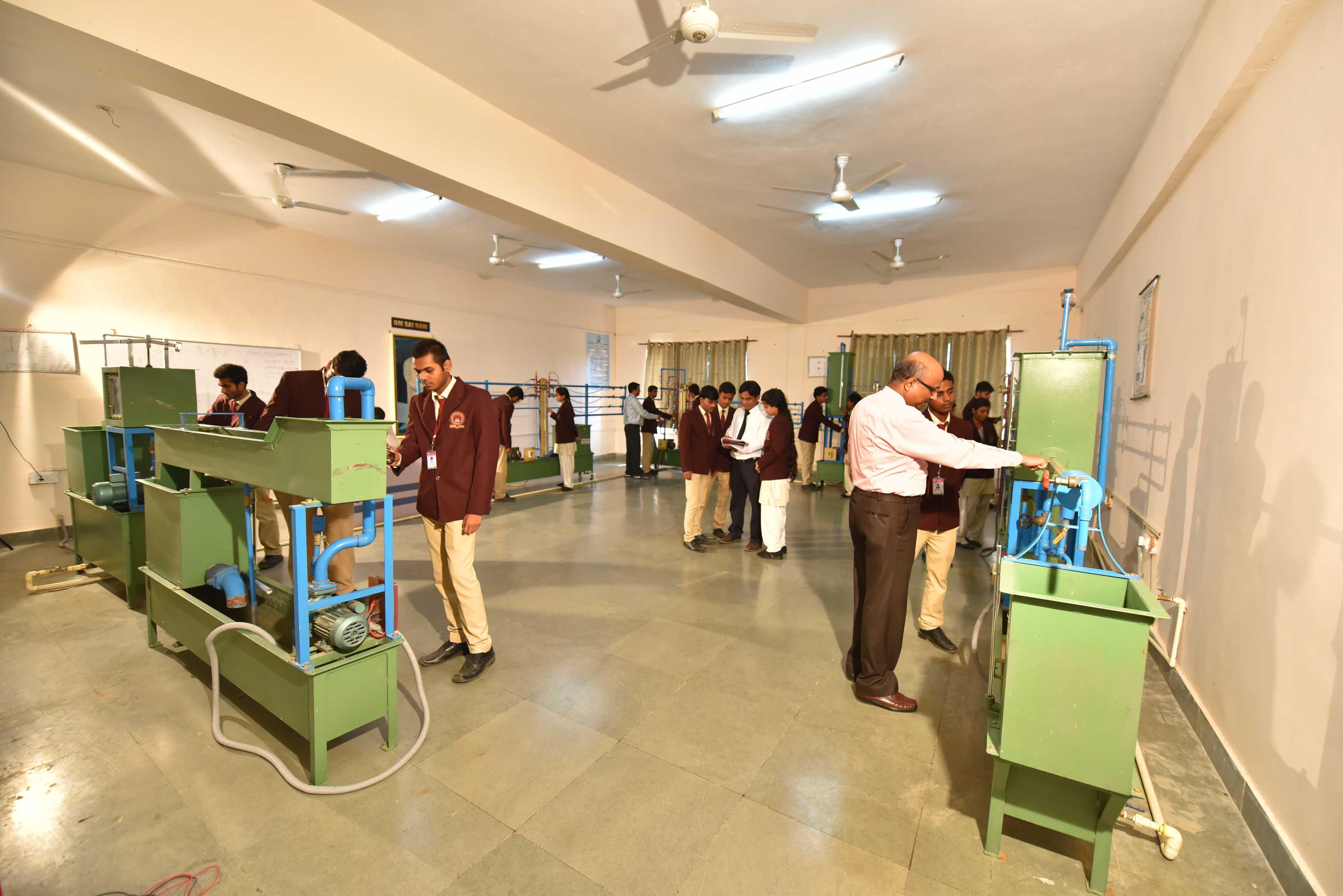 Technocrats Group of Institutions Bhopal Laboratories and Equipments photo 19