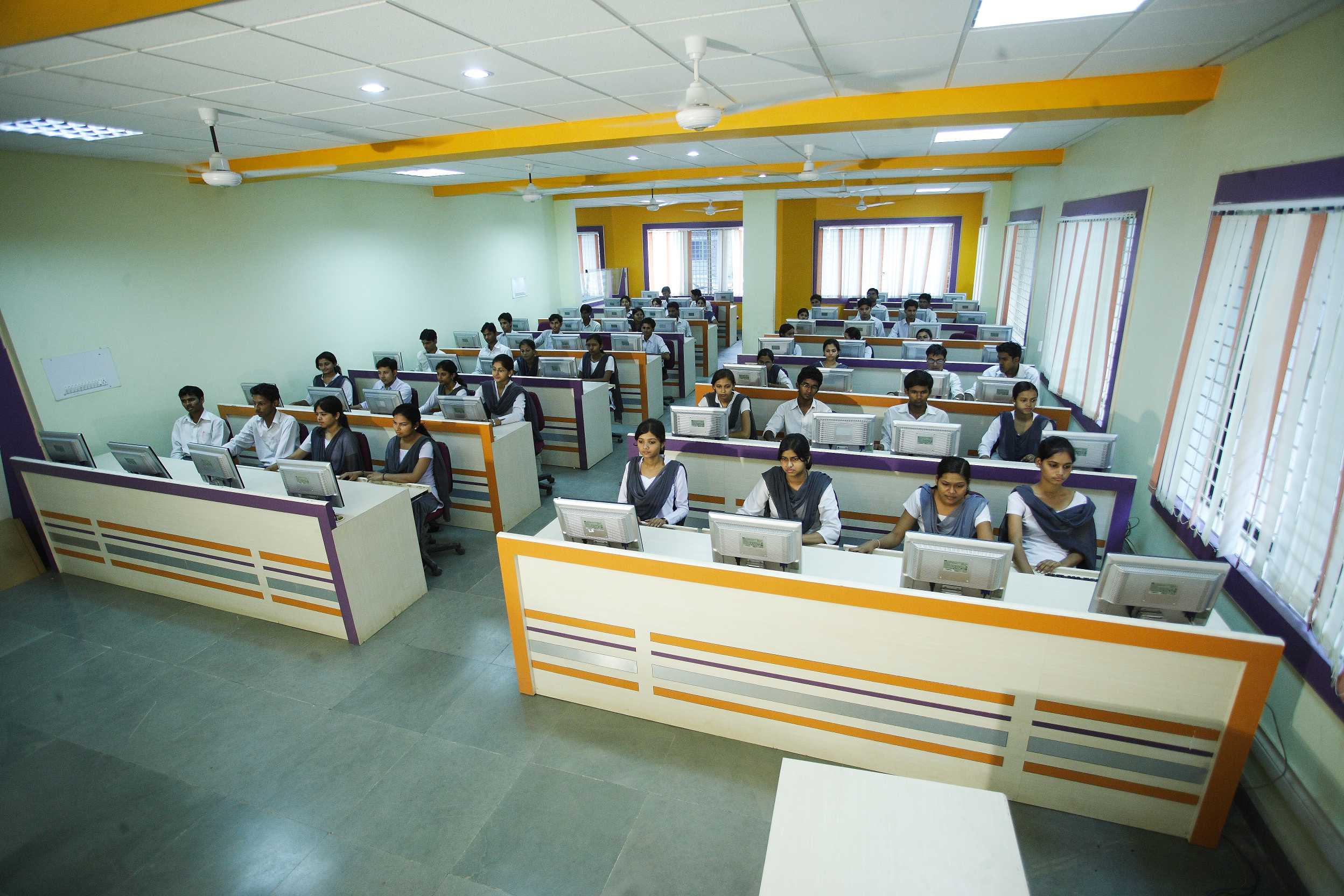 Technocrats Group of Institutions Bhopal Computer Lab photo 11