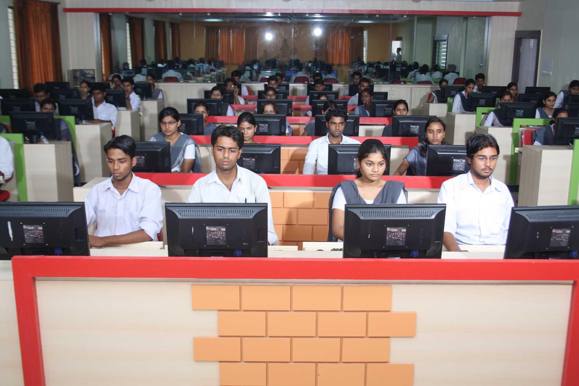 Technocrats Group of Institutions Bhopal Computer Lab photo 23
