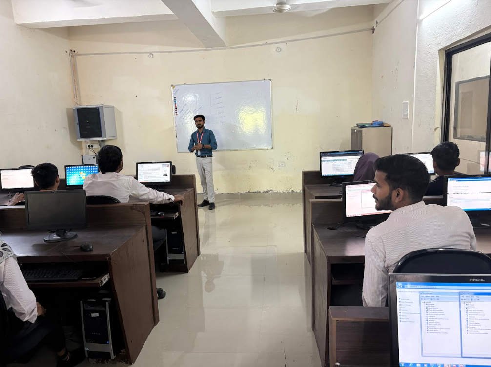 Vidhyapeeth Institute of Science and Technology Bhopal Labs photo 1