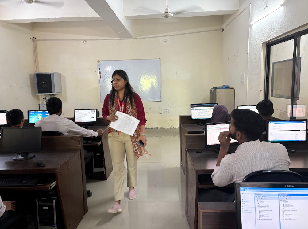 Vidhyapeeth Institute of Science and Technology Bhopal Labs photo 2