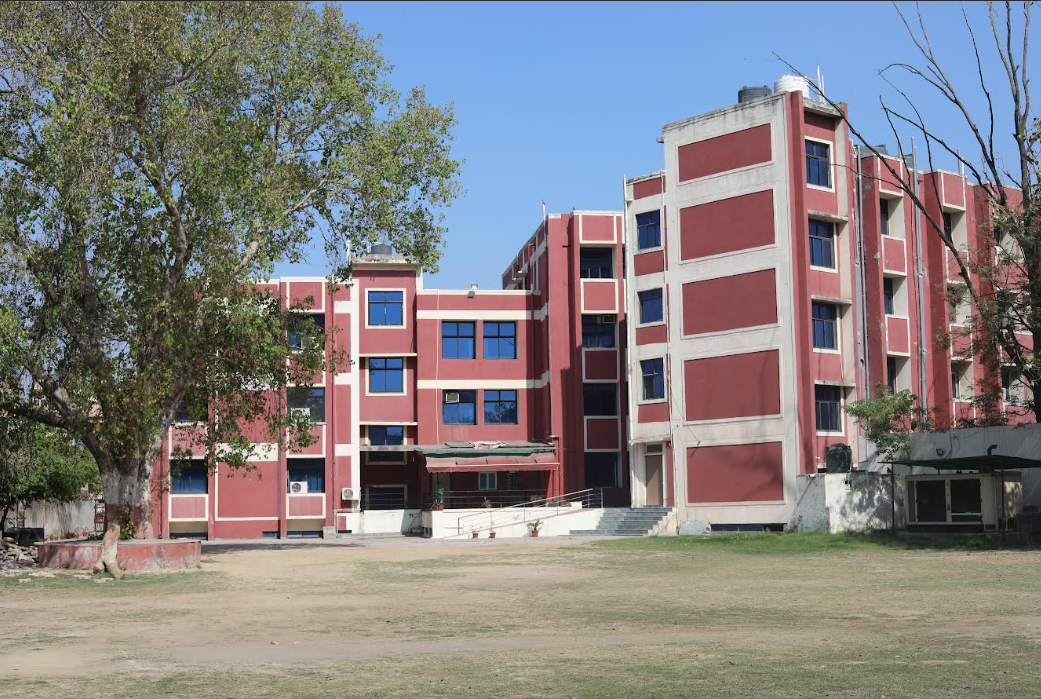 Indirapuram Institute of Higher Studies Ghaziabad campus Images photo 2