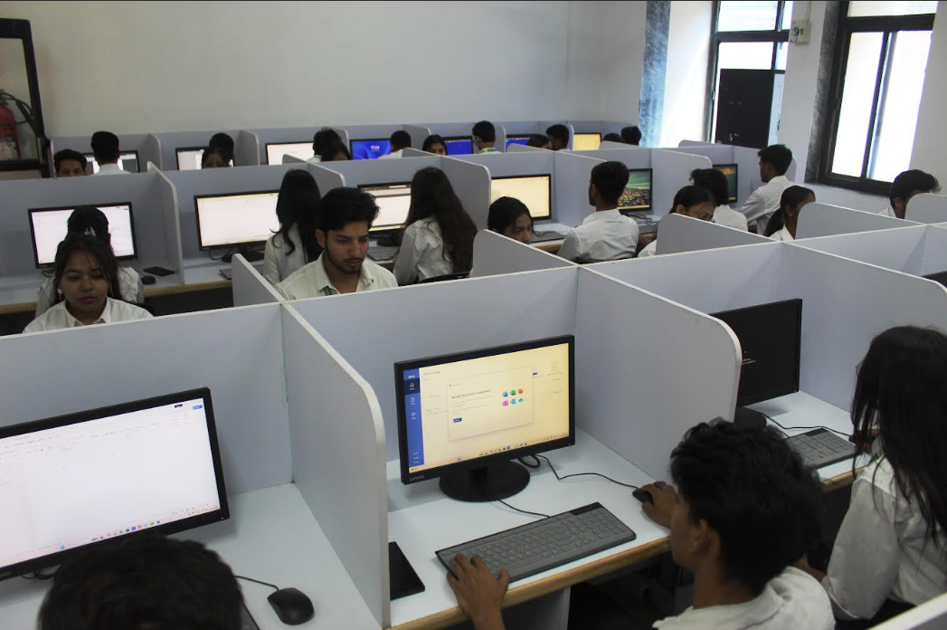 Indirapuram Institute of Higher Studies Ghaziabad campus Images photo 3