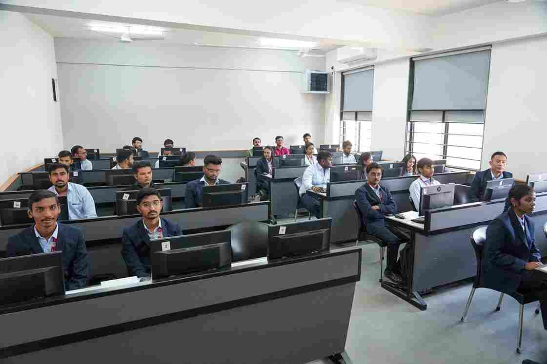 Parul University placement drives and career opportunities photo 1