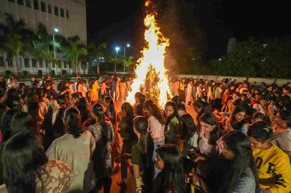 Parul University  startup and incubation spec photo 14