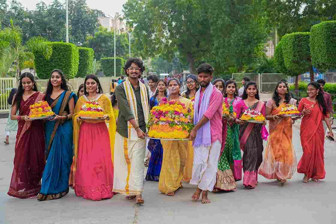 Parul University  startup and incubation spec photo 12