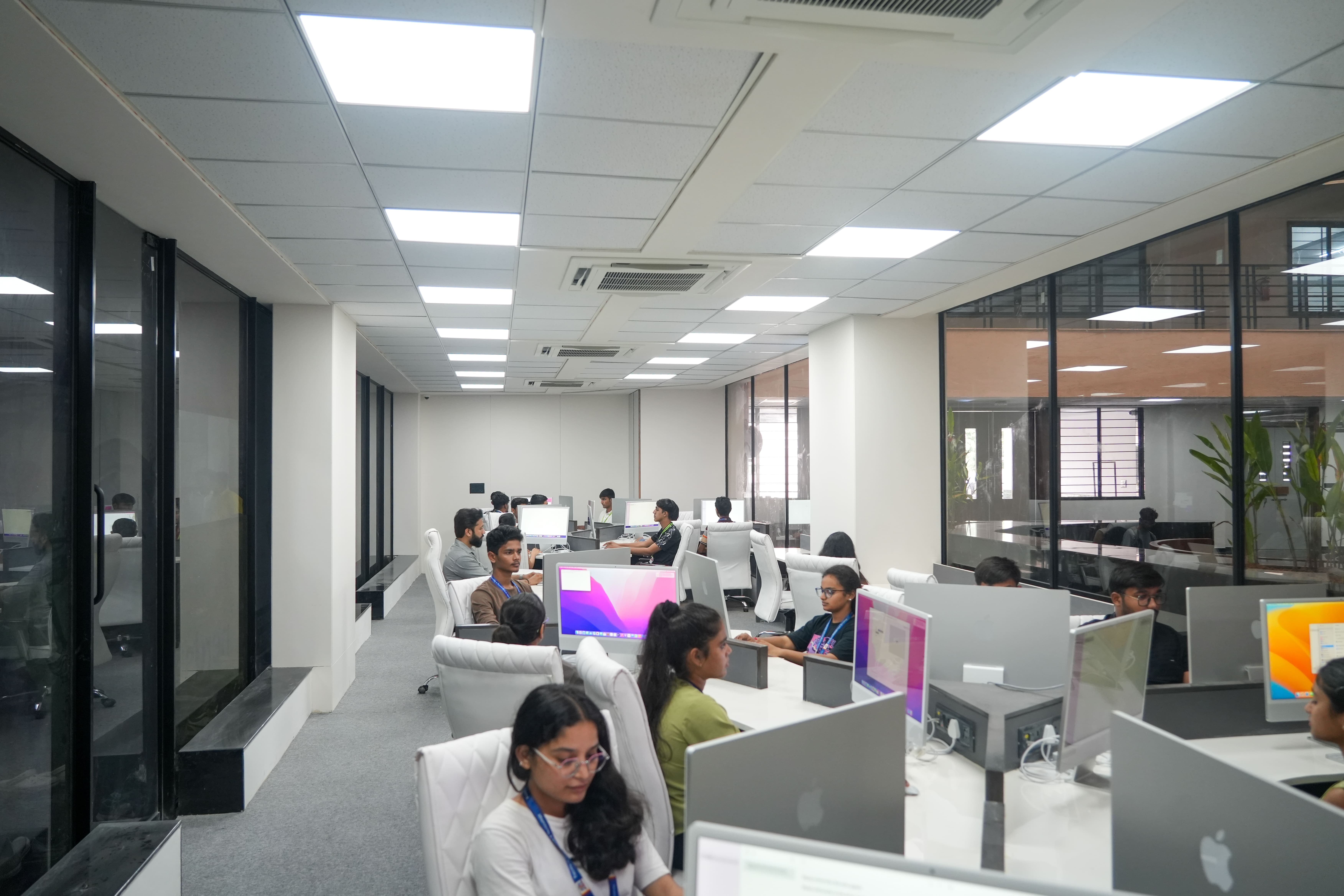 Parul University Academic Building photo 1