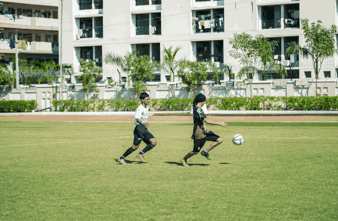 Parul University  food courts and chill zones photo 5