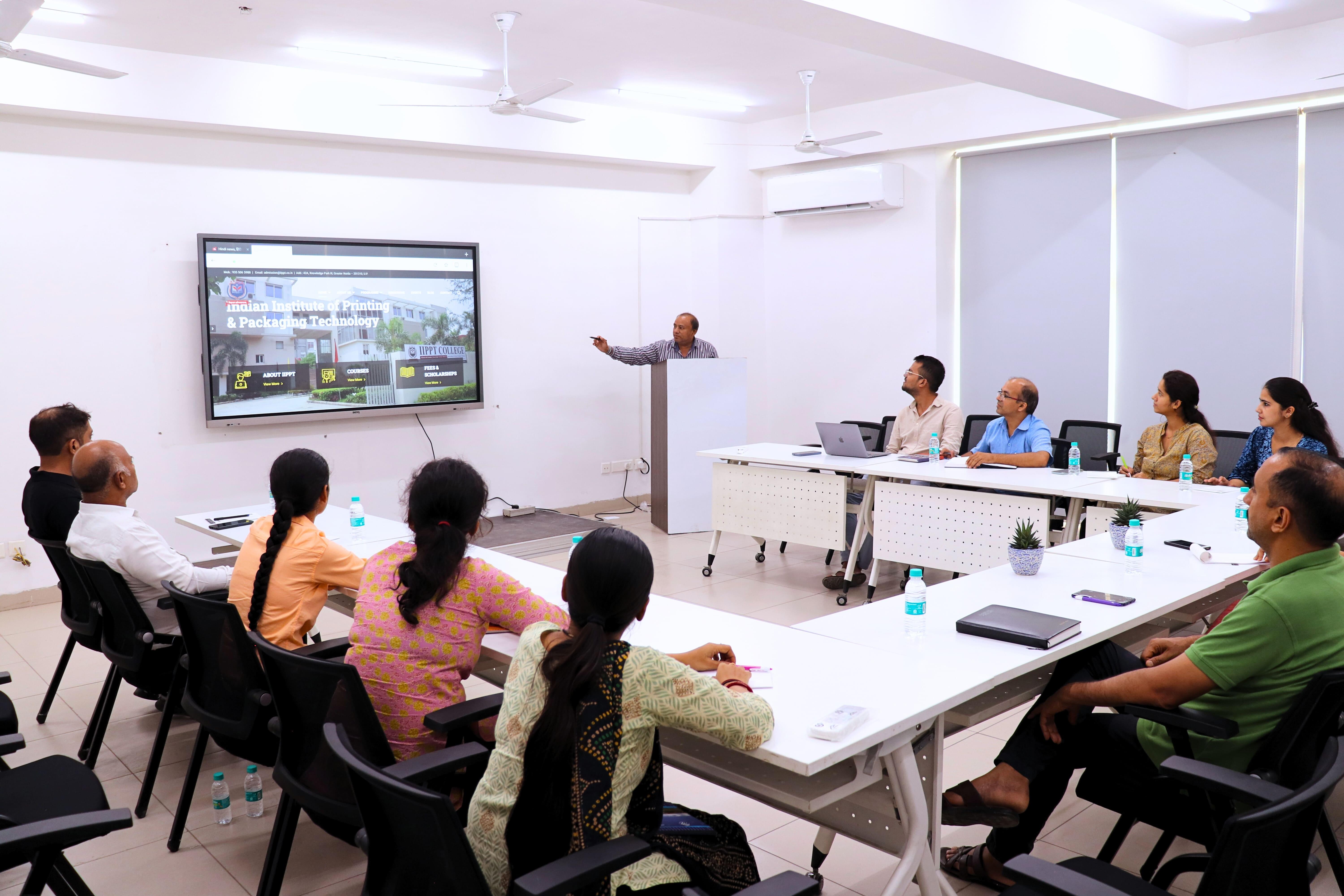 Indian Institute of Printing and Packaging Technology Greater Noida College Images photo 7