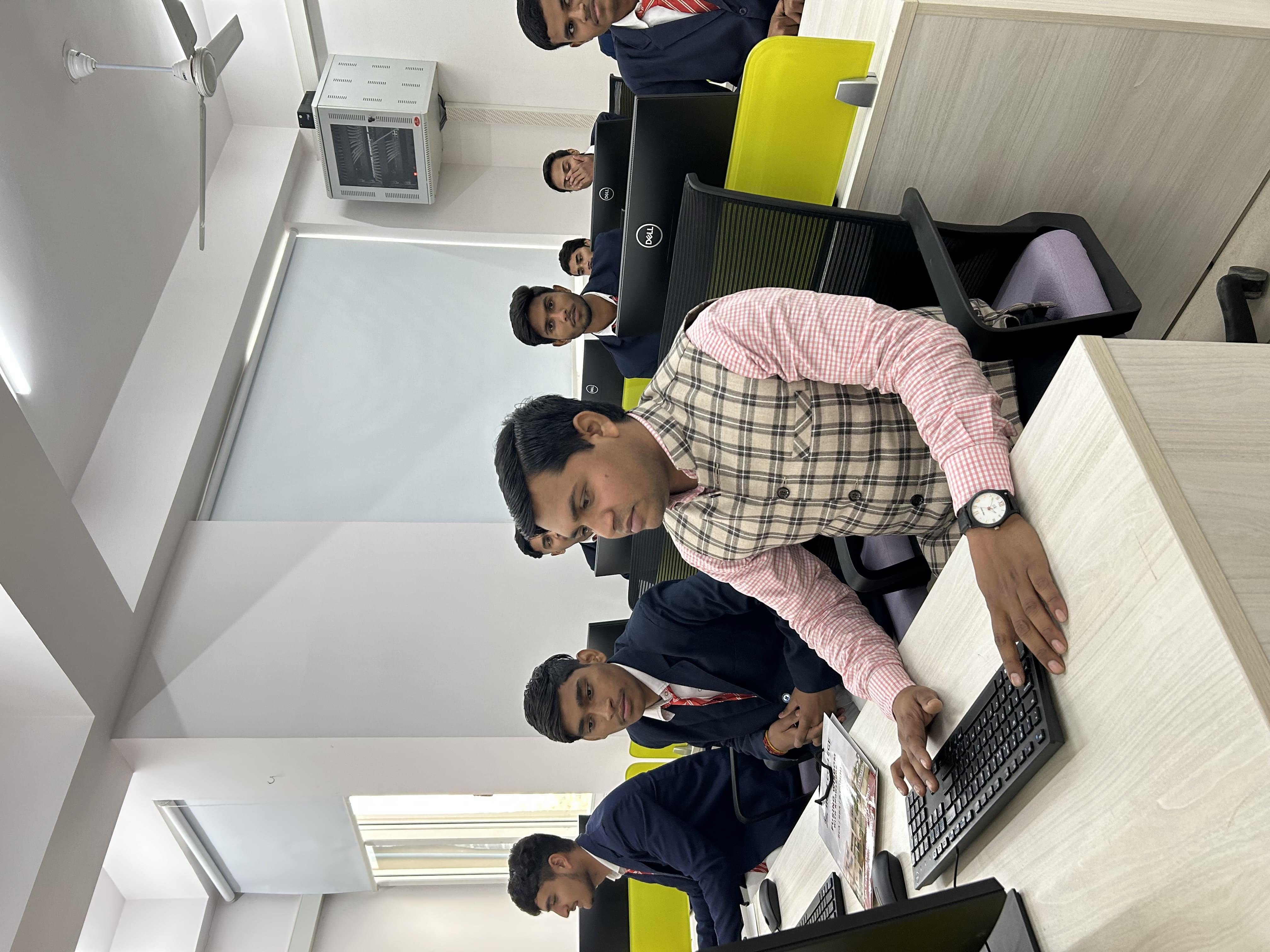 Indian Institute of Printing and Packaging Technology Greater Noida College Images photo 8