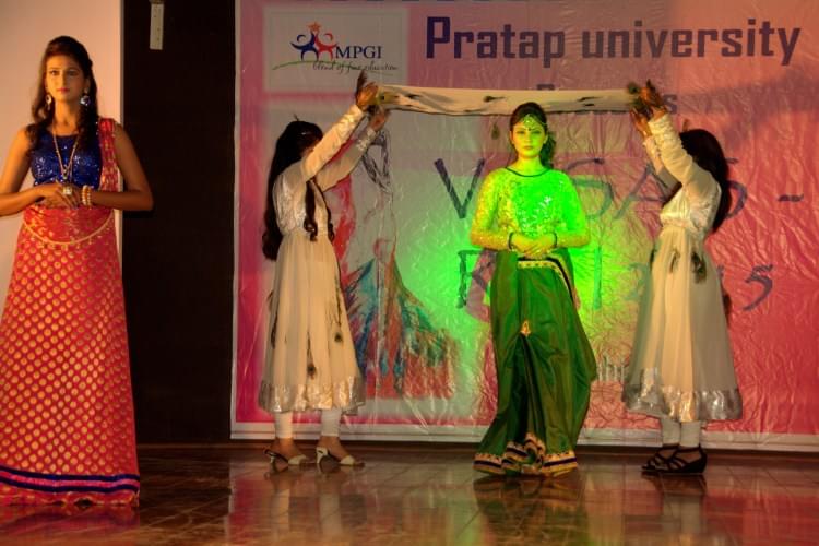 Pratap University Jaipur Fashion Show photo 1
