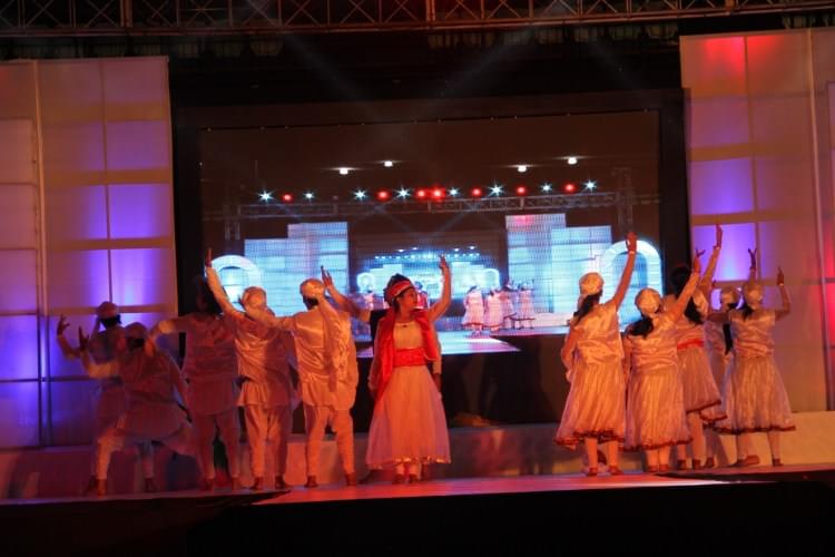 Pratap University Jaipur Fashion Show photo 7