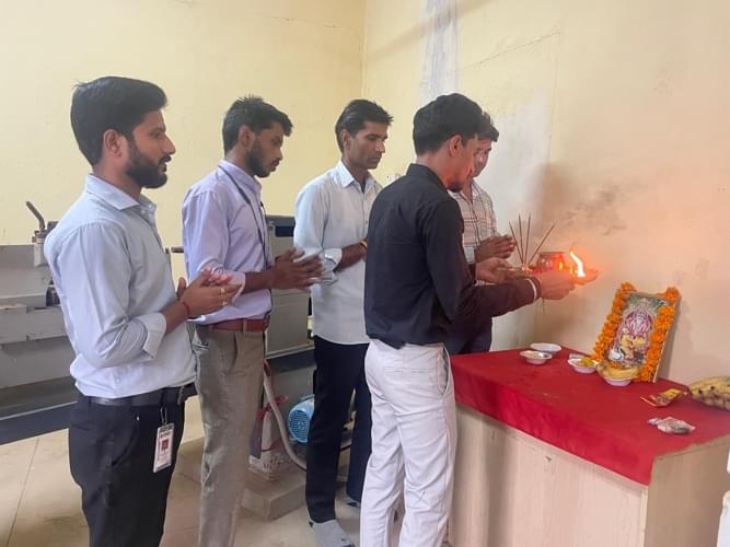 Pratap University Jaipur Vishwakarma Jayanti photo 4