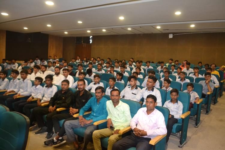 Pratap University Jaipur Teacher's Day photo 37