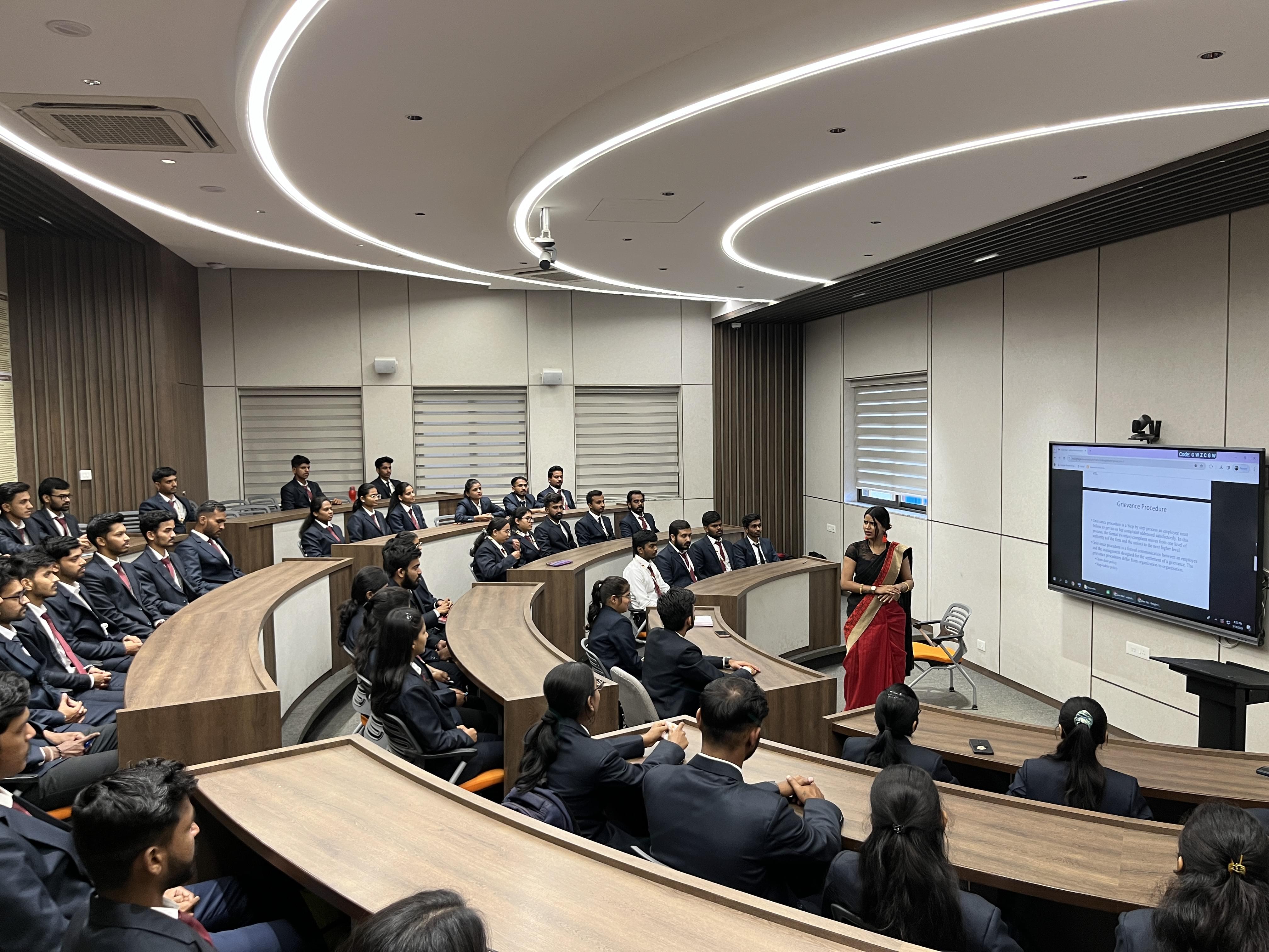 Dr. D.Y. Patil School of Management & Research Pune Infrastructure photo 1