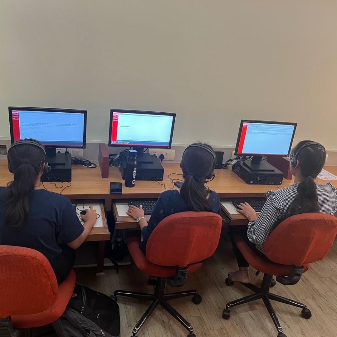 Dr. D.Y. Patil School of Management & Research Pune Language Lab photo 3